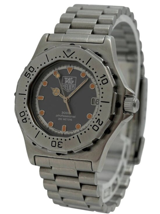 Tag Heuer Midsize 35mm Professional 3000 Series Swiss Quartz Watch Ref: 932.213! main image 9